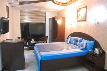 Agra Mahal Hotel Bagian luar foto